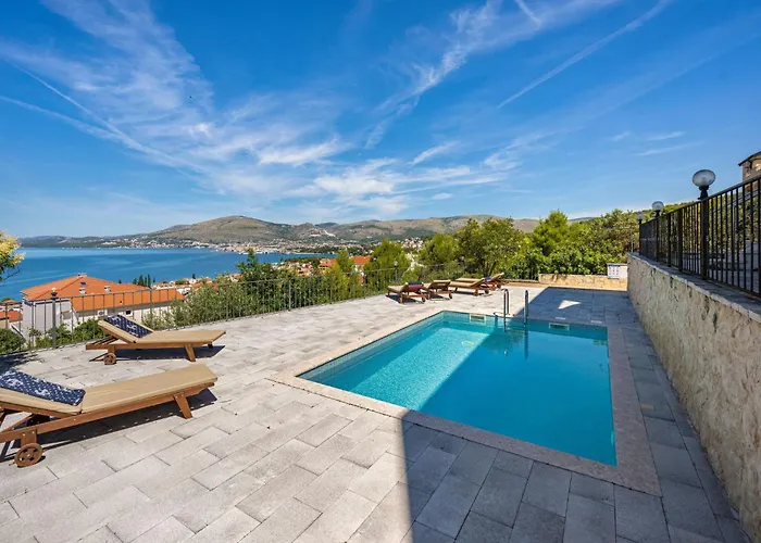 Meerblick-apartment Mit Pool Ciovo Breeze By Interhome Apartment