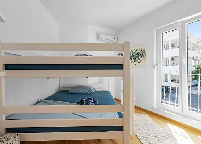 Meerblick-apartment Mit Pool Ciovo Breeze By Interhome *