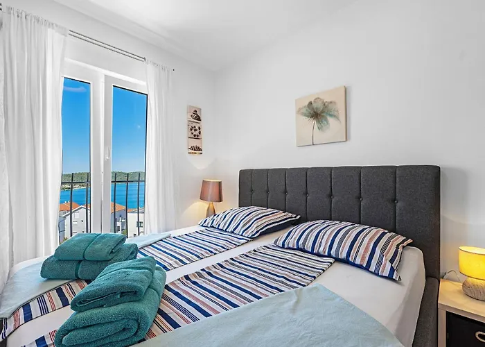 Meerblick-apartment Mit Pool Ciovo Breeze By Interhome Trogir